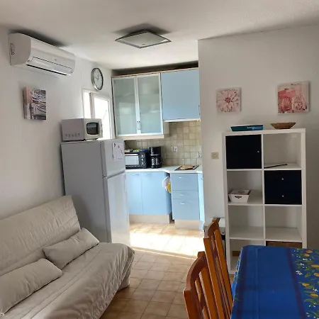 Au Calme A Sanary, Villat2 Climatisee Pour 4 Pers Casa de Férias *